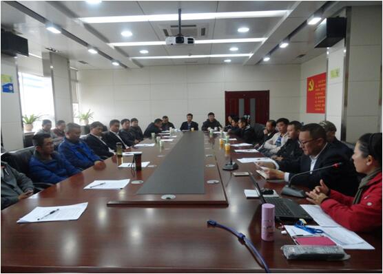 AB娱乐综合办主任宋洋对AB娱乐公司治理制度、清静知识举行宣贯培训。。。